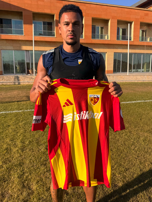 Onugkha İmzalı Maç Forması