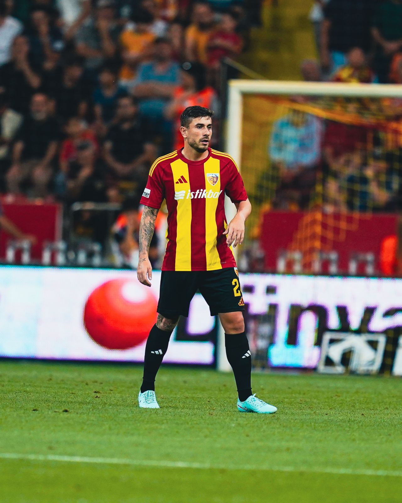 2025-2026 Klasik Çubuklu Forma (Adidas)